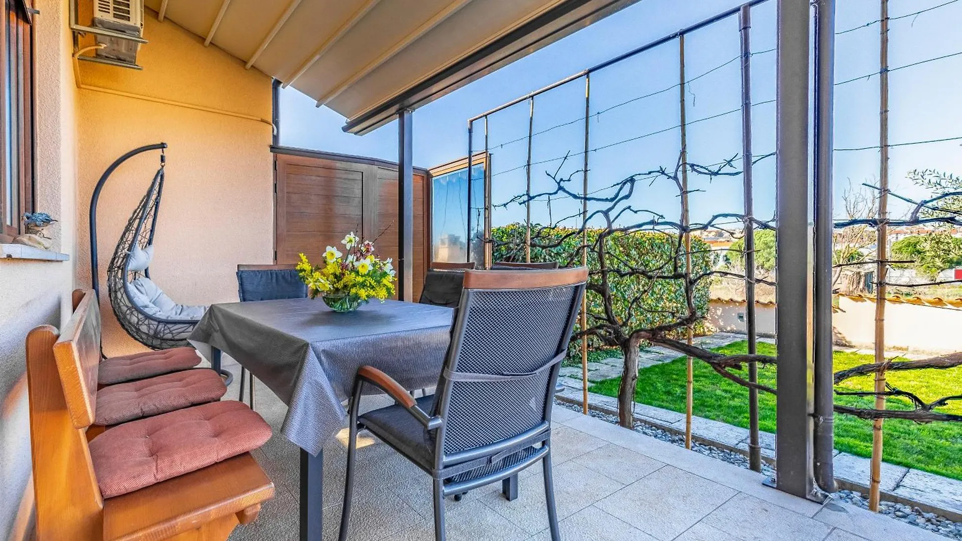 Big Apartment With Free Parking Pula