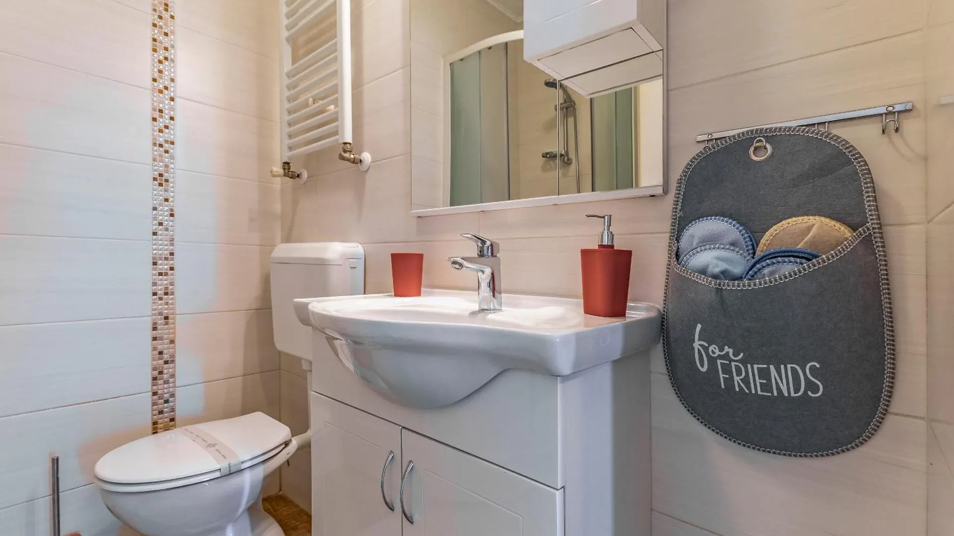 Big Apartment With Free Parking Pula Croatia